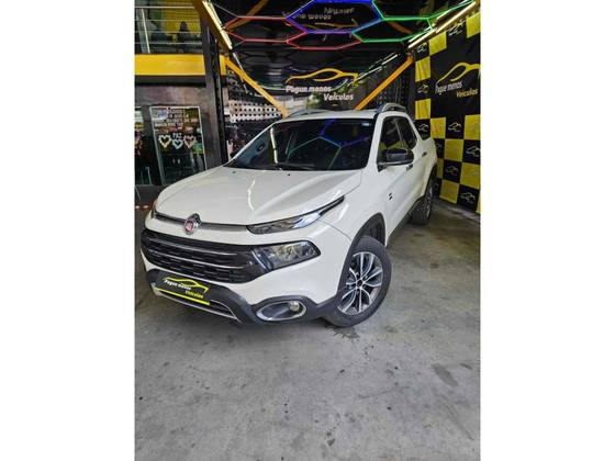 FIAT TORO 2.0 16V TURBO DIESEL VOLCANO 4WD AT9 FIAT TORO 2.0 16V TURBO DIESEL VOLCANO 4WD AT9